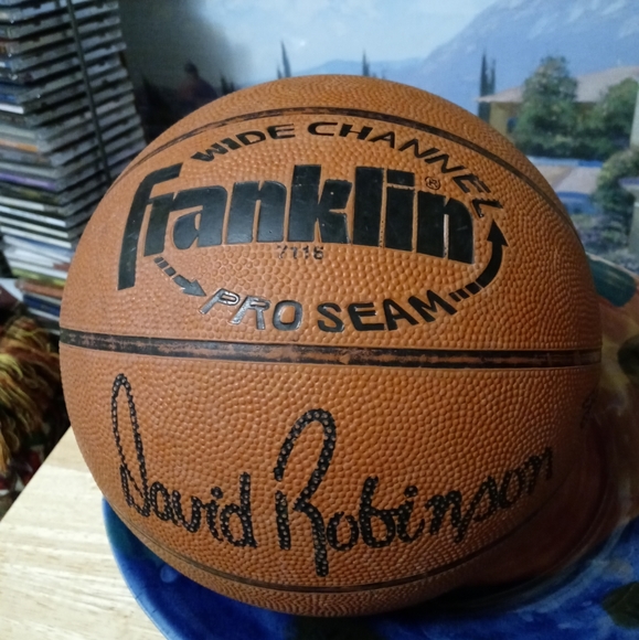 🏀RARE DAVID ROBINSON SPURS BALL🏀 - Picture 6 of 10